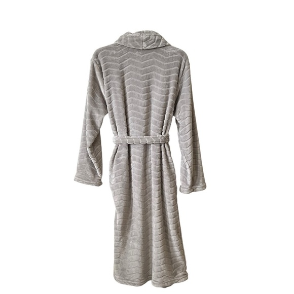 CVS Robe Women's One Size Fits Most Gray Long Sleeve Tie Waist Plush Cozy Warm - Picture 3 of 5